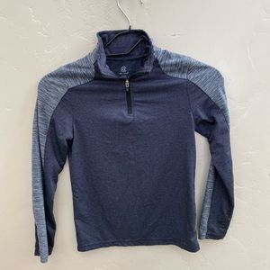 Champion 1/4 zip pull over size 6/7